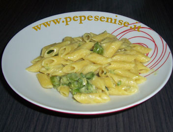 PENNE CON ASPARAGI E ROBIOLA